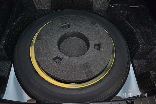 2014款2.0i舒適導(dǎo)航版