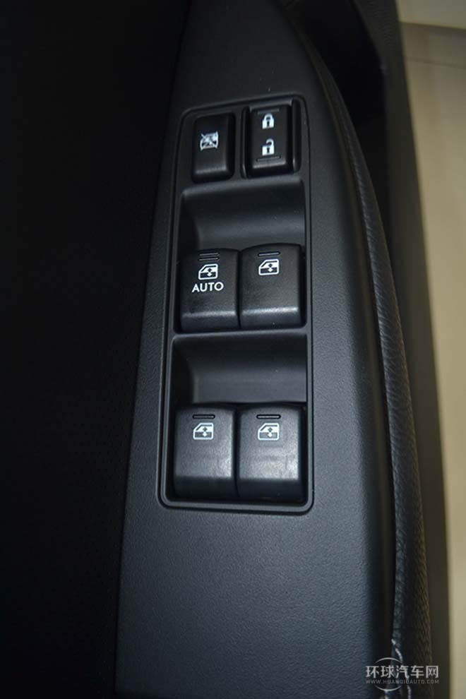 2014款2.5i雅尚運動版