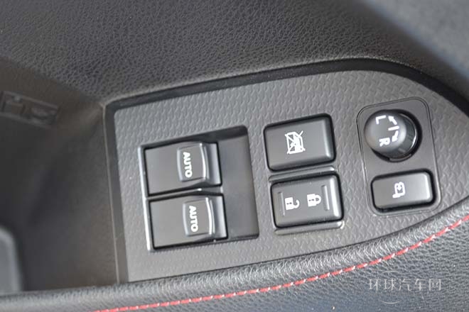 2013款自動(dòng)擋基本版