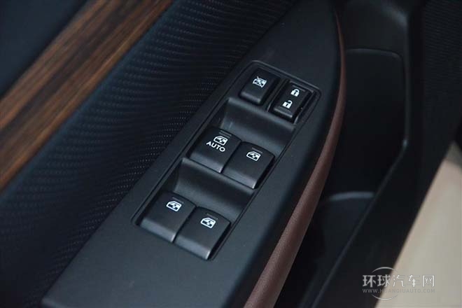 2014款3.6R豪華版