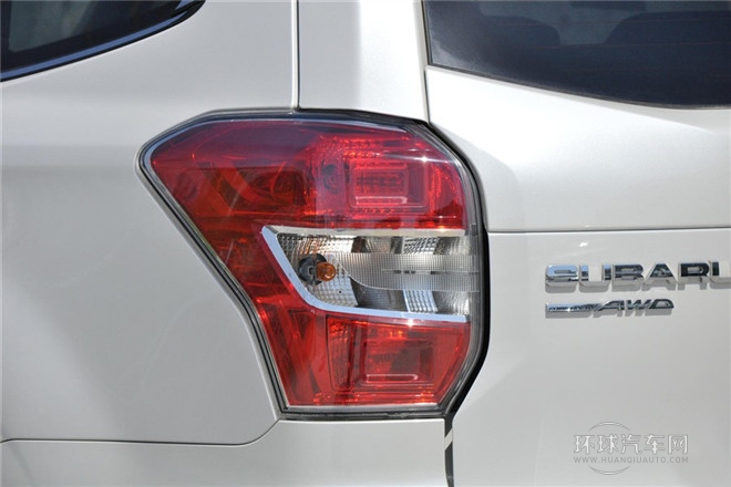 2013款 2.0i 手動豪華版