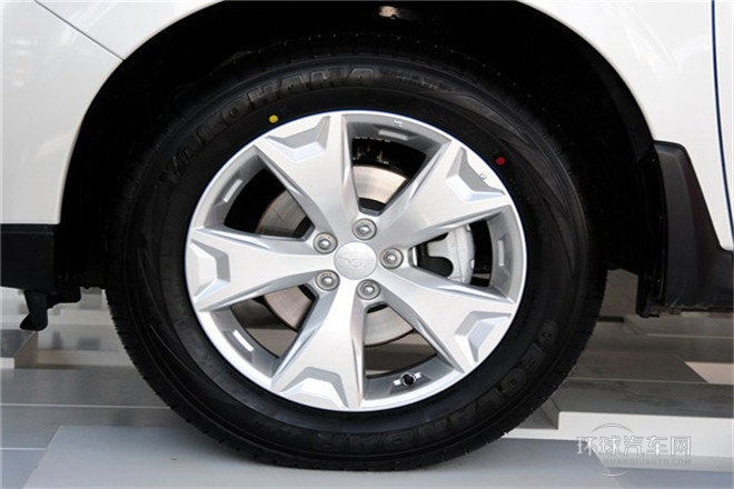 2013款 2.0i 自動豪華版