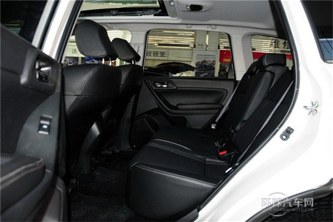 2013款 2.0i 自動豪華版