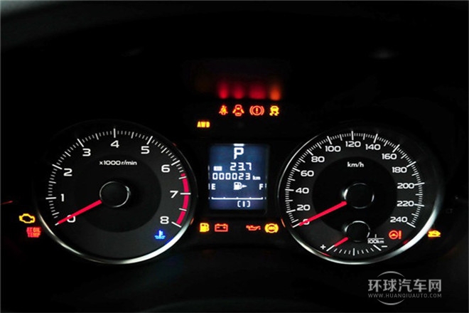 2013款 2.0i 自動豪華版