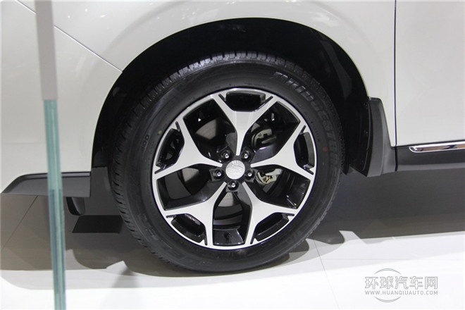 2013款 2.0i 自動舒適版