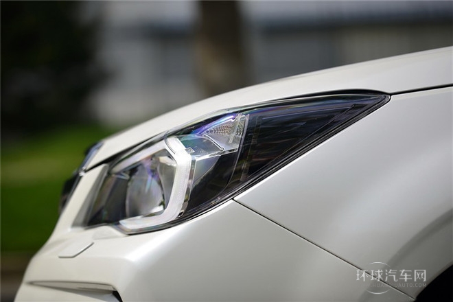 2013款 2.0T 自動尊貴導航版