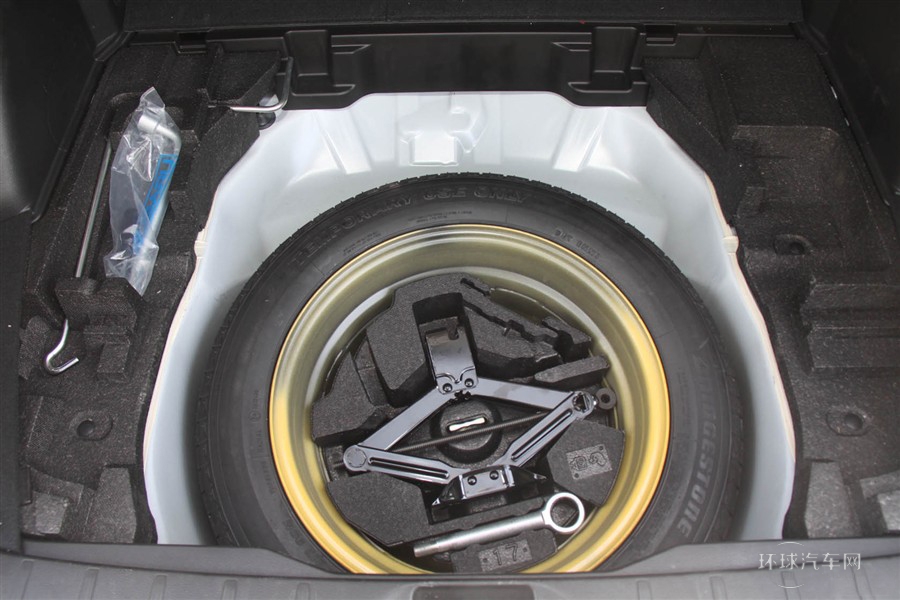 2013款 2.5i 自動(dòng)豪華版