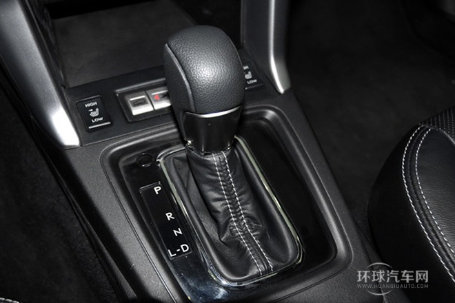 2013款 2.5i 自動豪華導(dǎo)航版