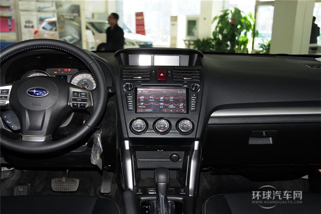 2013款 2.5i 自動豪華導航版