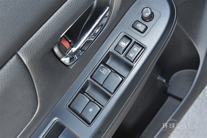 2014款2.0i豪華導航版