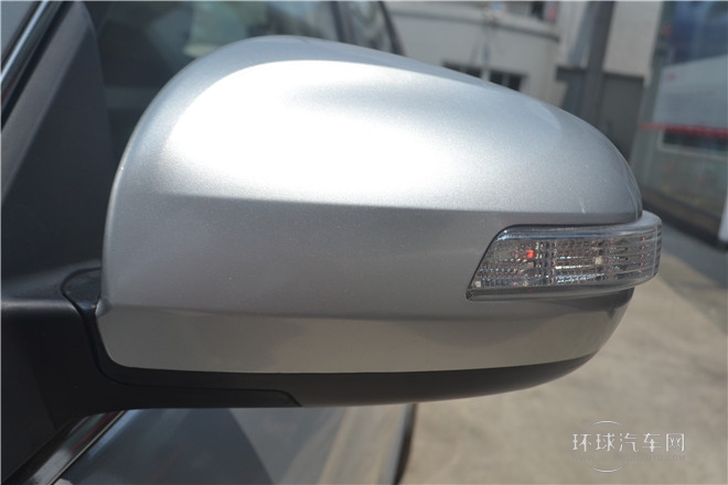 2014款1.6L自動尊貴型