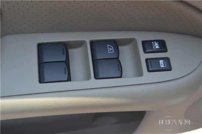 2014款1.6L自動尊貴型