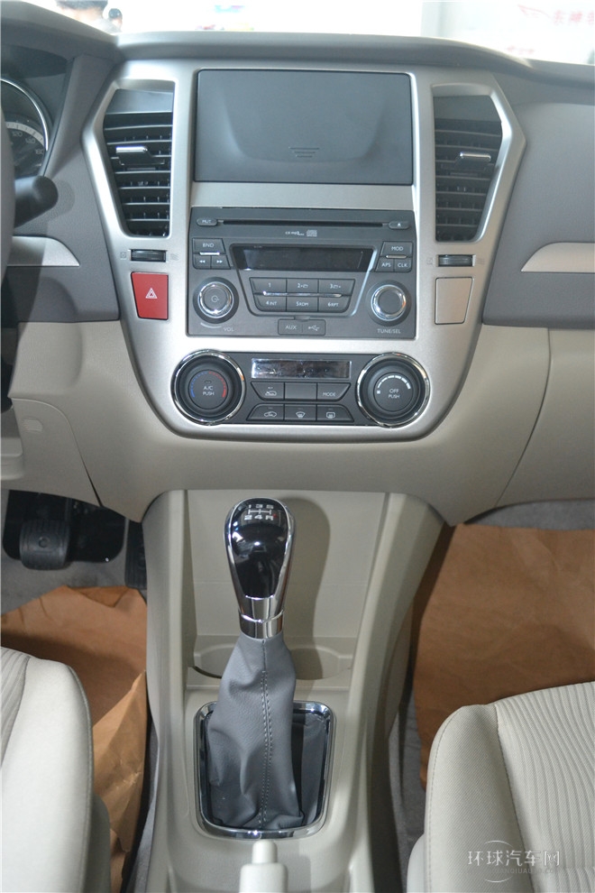 2014款1.6L手動豪華版