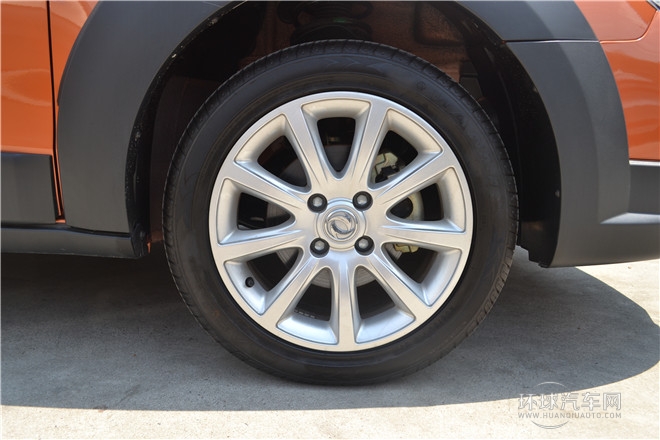 2014款Cross1.5L自動(dòng)尊逸型