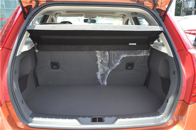 2014款Cross1.5L自動尊逸型