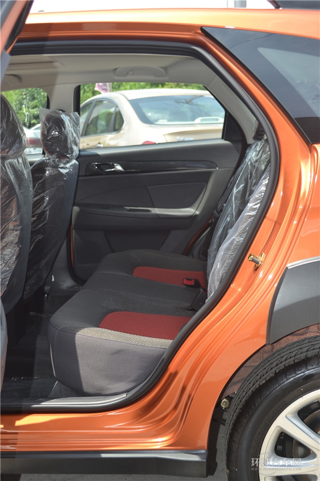 2014款Cross1.5L自動尊逸型