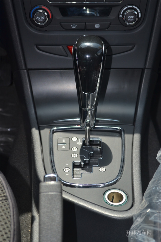 2014款Cross1.5L自動尊逸型