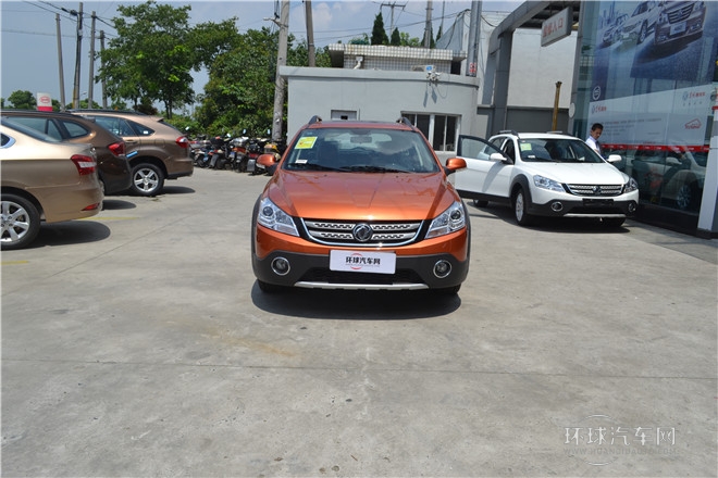 2014款Cross1.5L自動尊逸型