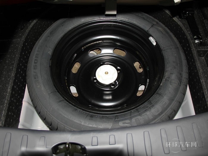 2014款 Cross 1.5L 自動尊尚型