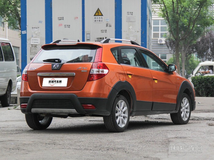 2014款 Cross 1.5L 自動尊尚型