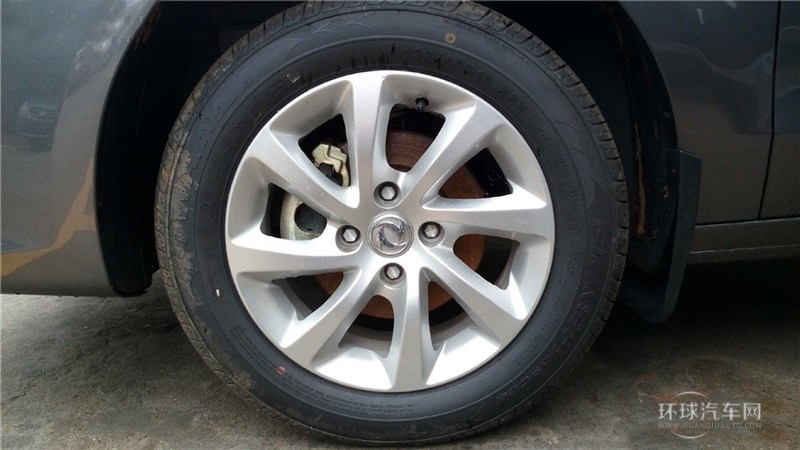 2014款 1.5L 手動(dòng)尊貴型