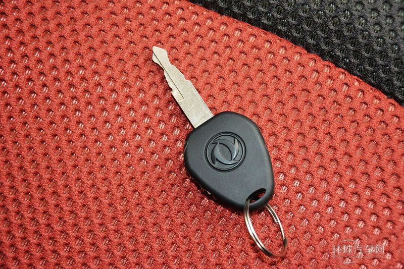 2014款 1.5L 手動尊雅型