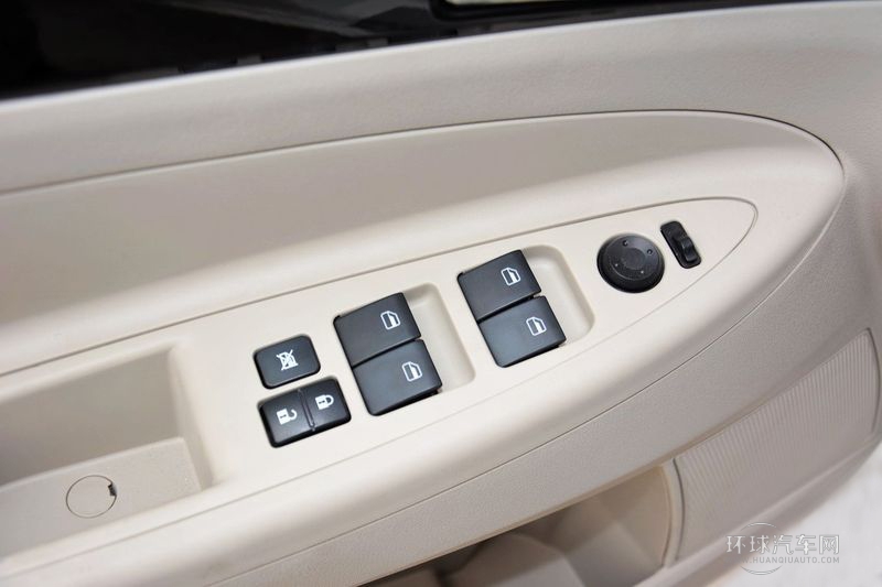 2014款 1.5L 手動尊雅型