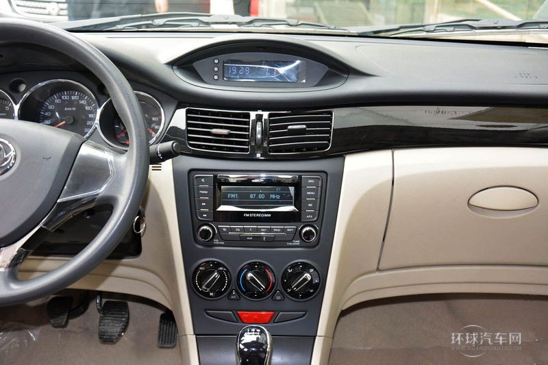 2014款 1.5L 手動尊雅型