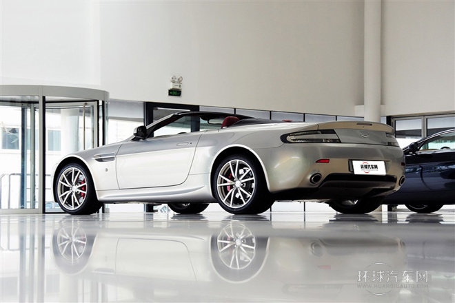 2011款 4.7 Sportshift Roadster