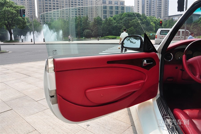 2012款 2.7L 兩門版