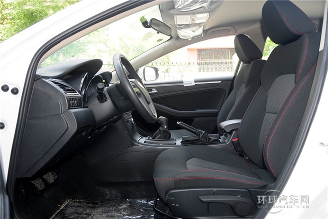 2014款 2.0L 手動舒適型