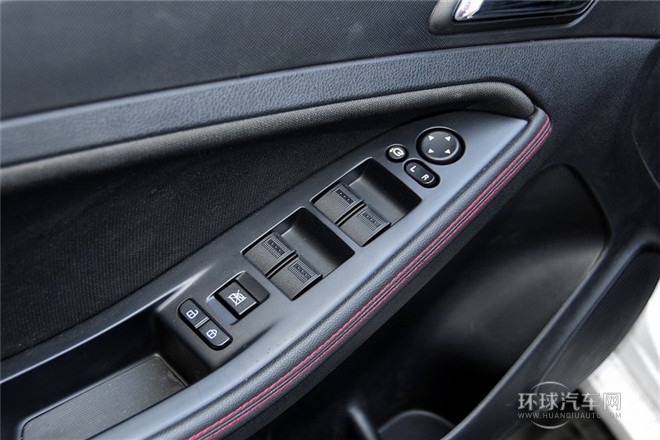 2014款 2.0L 手動舒適型