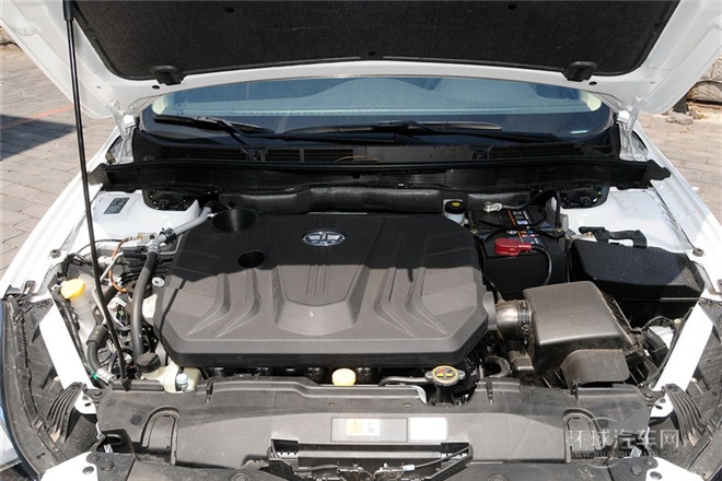 2014款 2.0L 手動舒適型