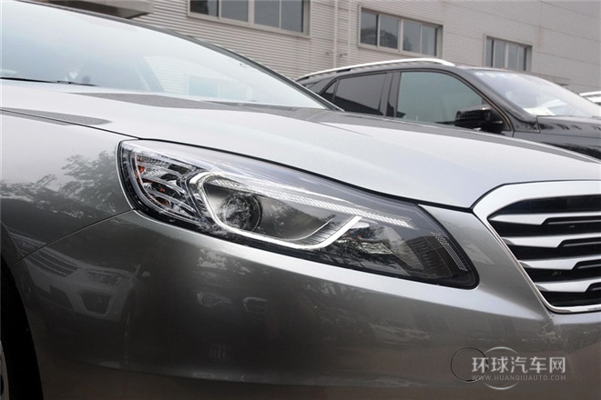 2014款 2.0L 自動舒適型