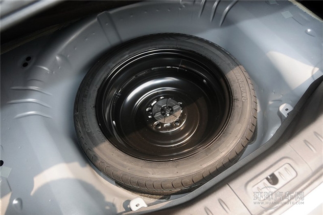 2014款 2.0L 自動舒適型