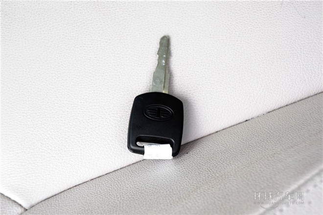 2014款 2.0L 自動豪華型