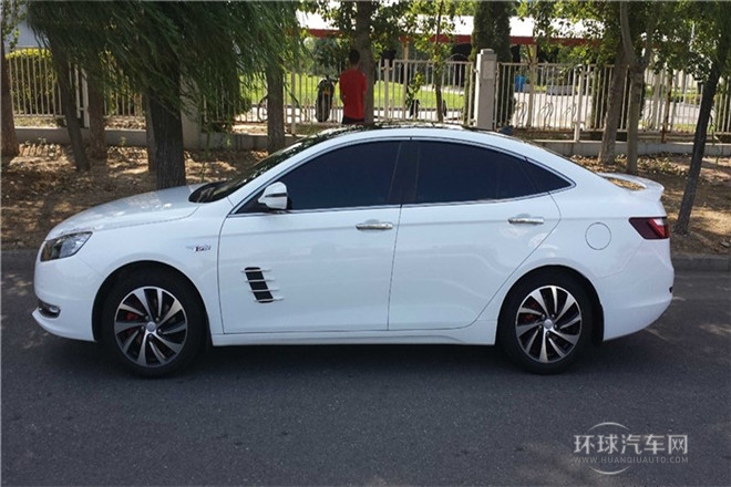 2014款 1.8T 自動(dòng)運(yùn)動(dòng)豪華型