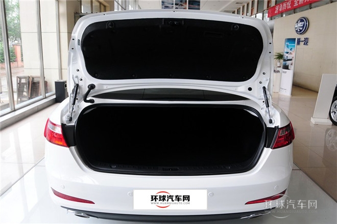 2014款 1.8T 自動運動豪華型