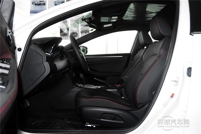 2014款 1.8T 自動運動尊享型