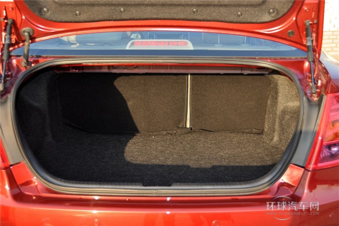 2013款 1.6L MT舒適型