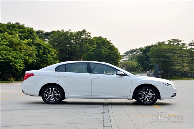 2013款 1.6L MT豪華型