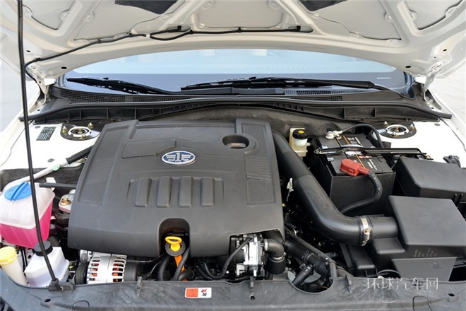 2013款 1.6L MT豪華型