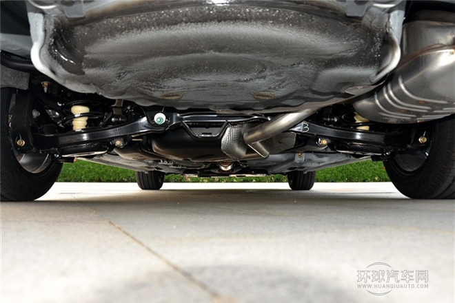 2013款 1.6L MT豪華型