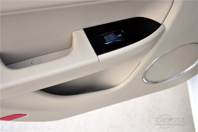 2013款 1.6L MT尊貴型