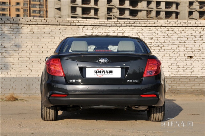 2013款 1.6L AT豪華型