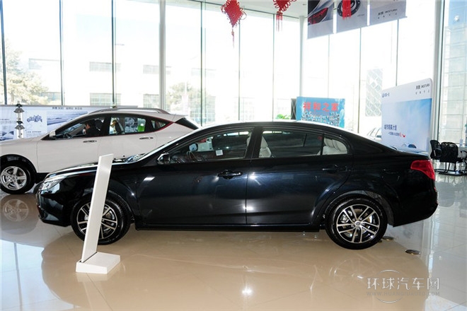 2013款 1.8L AT舒適型