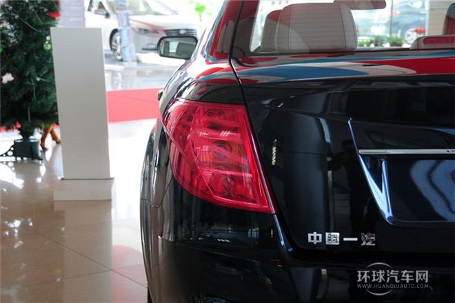 2013款 1.8L AT舒適型