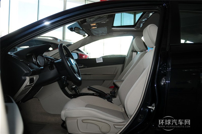 2013款 1.8L AT舒適型