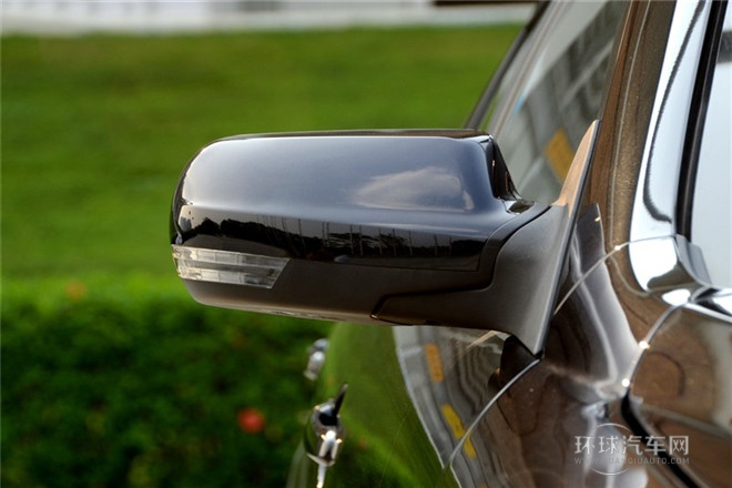 2013款 1.8L AT尊貴型