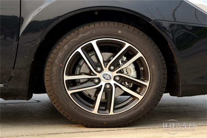 2013款 1.8L AT尊貴型